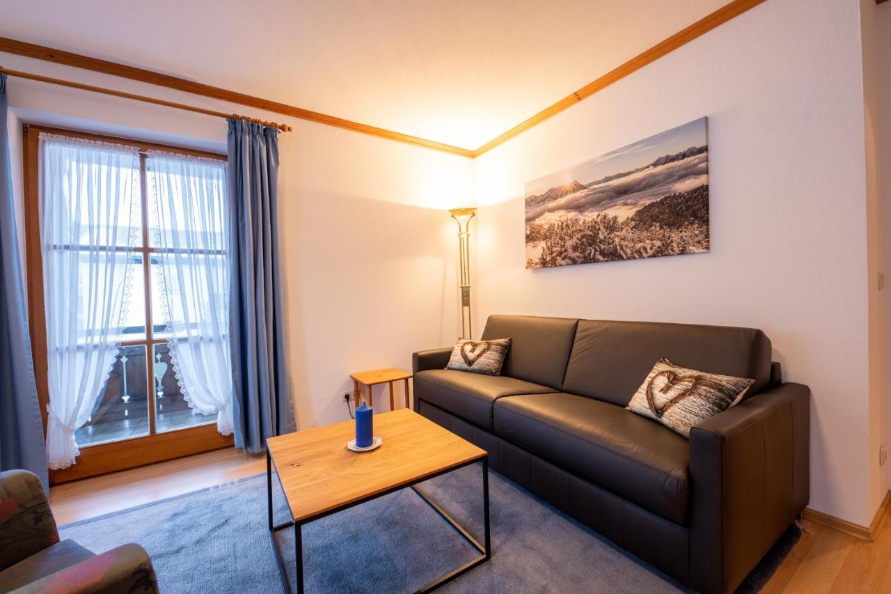 Bernadein Apartment การ์มิช-พาร์เทนเคียร์เชน ภายนอก รูปภาพ